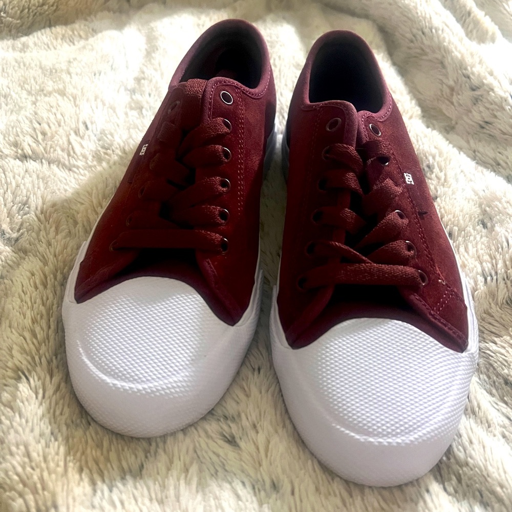 Dc unisex shoes